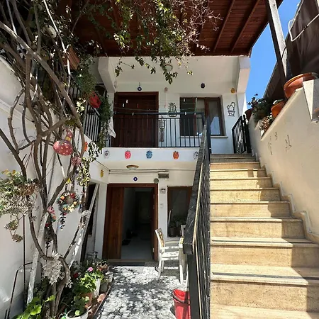 Ceren Auberge de jeunesse Seferihisar