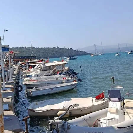 Ceren Auberge de jeunesse Seferihisar